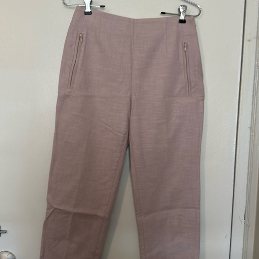 Club Monaco, light pink lavender crop linen look pant.